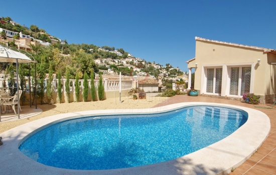 Kaufen Villa mit Pool in Moraira, Costa Blanca Nord