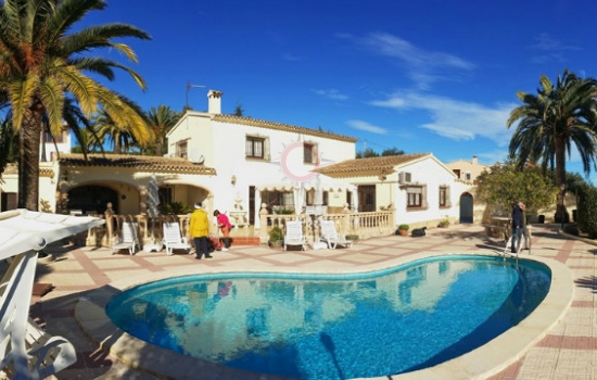 Country houses for sale in Moraira Spain