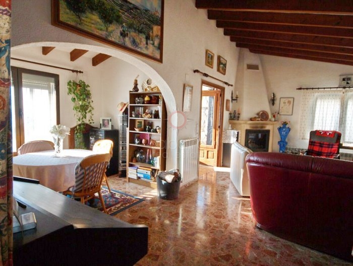 Villa mit Meerblick zum Verkauf in Benimeit Moraira