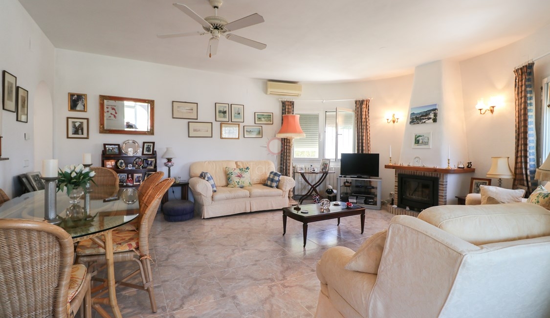 ▷ Villa à vendre à Moraira avec appartement pour invités