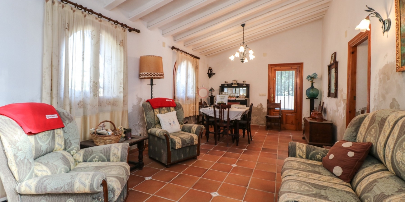 Country house for sale in Benissa