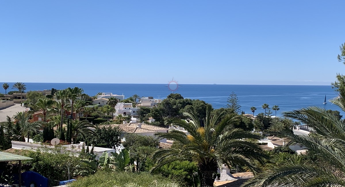 ▷ Villa de style Ibiza à vendre à Pla del Mar Moraira