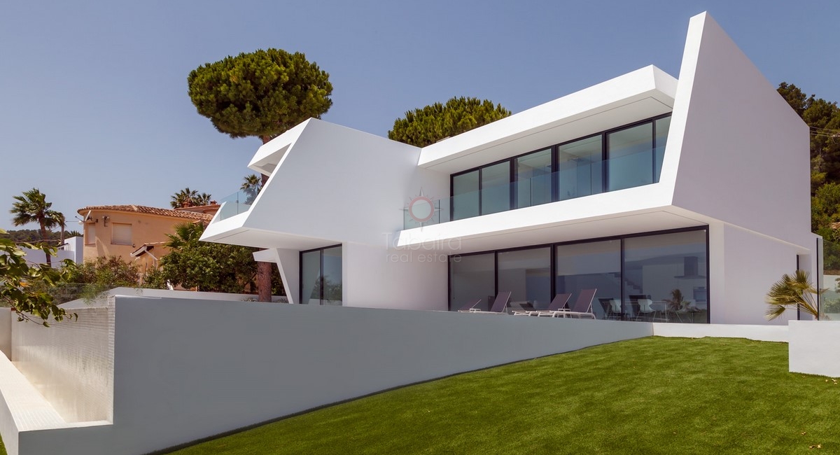 Zeitgenössische Meerblick-Villa zum Verkauf in Moraira