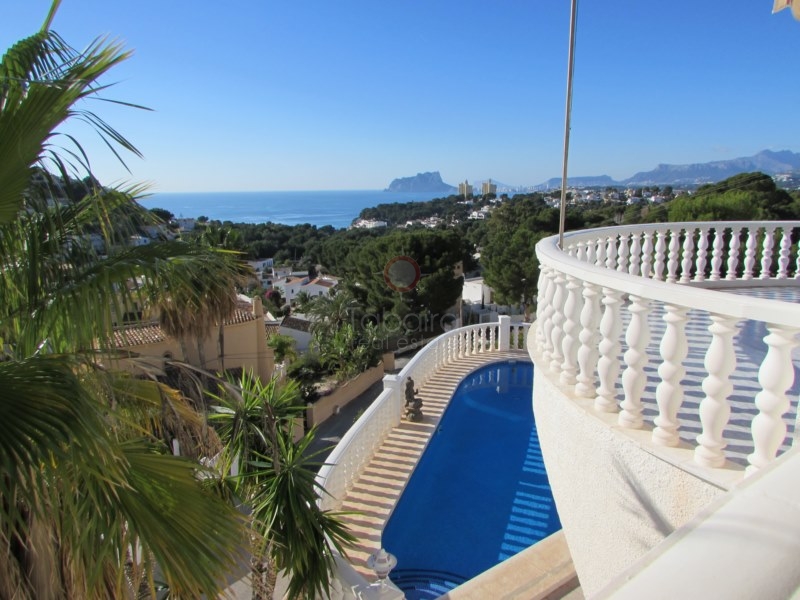 Villa mit Meerblick in El Portet neben dem Strand