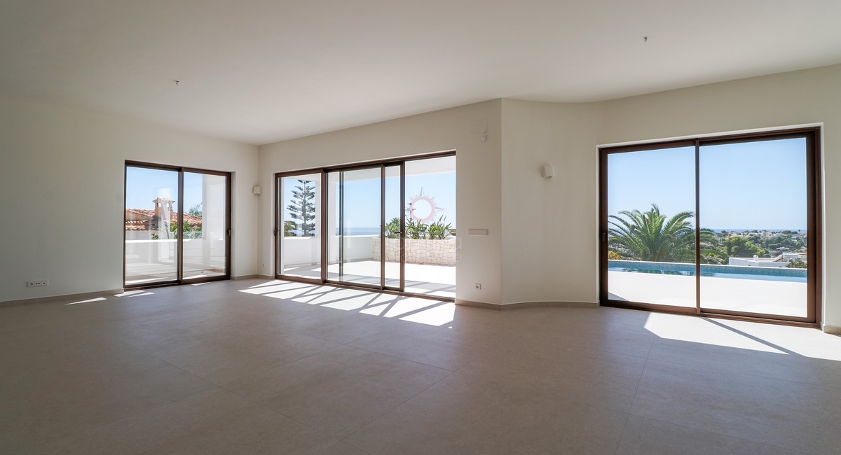 ▷ Neubau Villa zum Verkauf an der Küste von Moraira