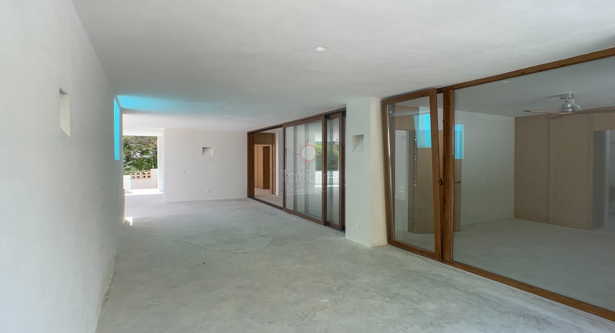 ▷ Villa neuve à vendre à Moraira près de la ville