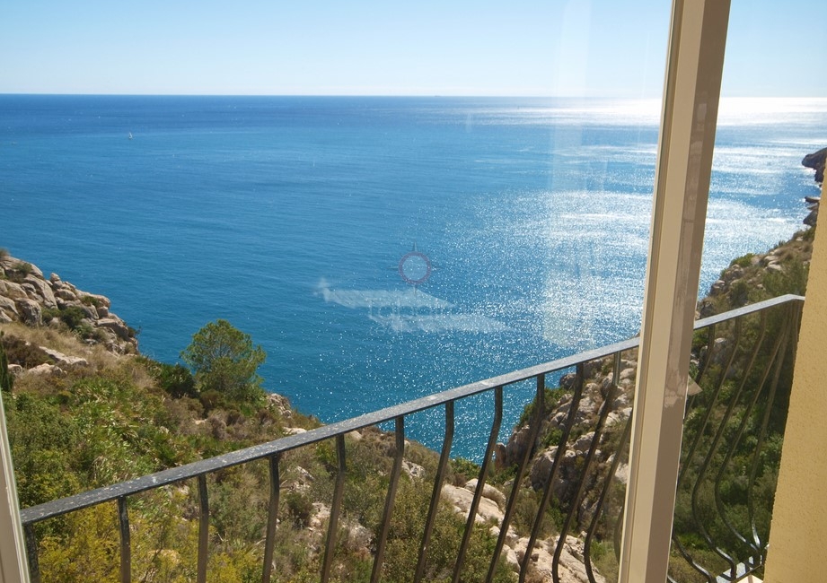 Views from Frontline properties Cumbre del Sol Alicante