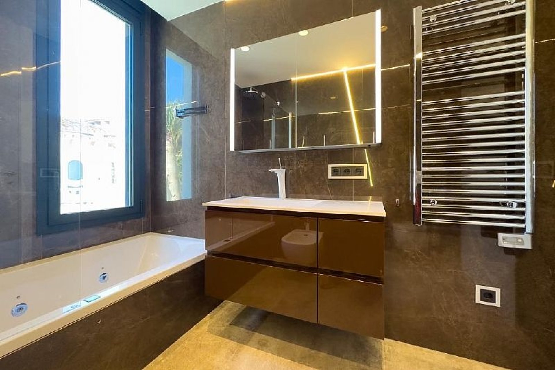 Baño - Primera linea del mar Villa de lujo en venta en Calpe