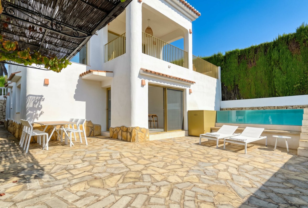 Detached beach villa for sale in Cometa, Moraira