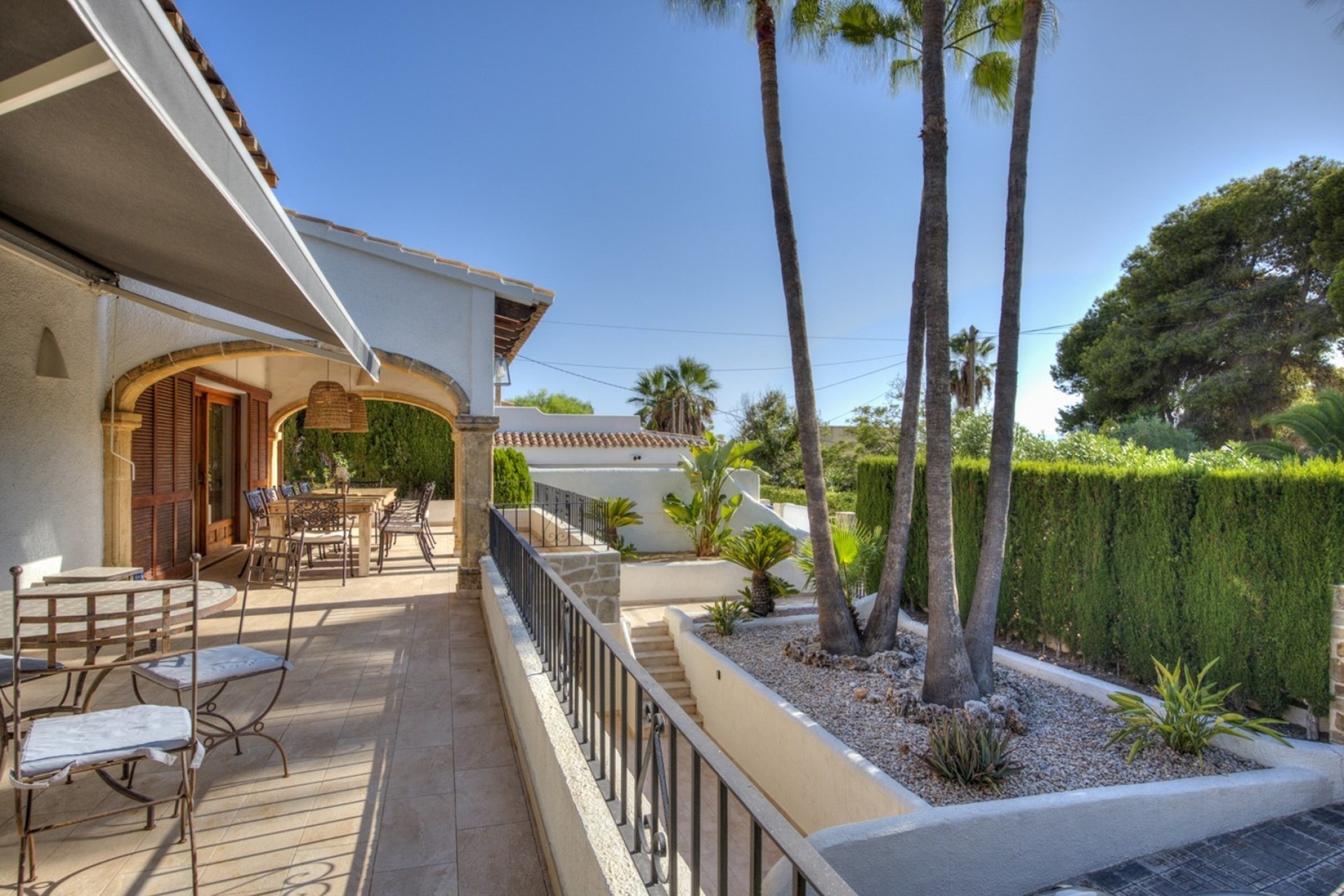 Five-bedroom villa near El Portet beach Moraira
