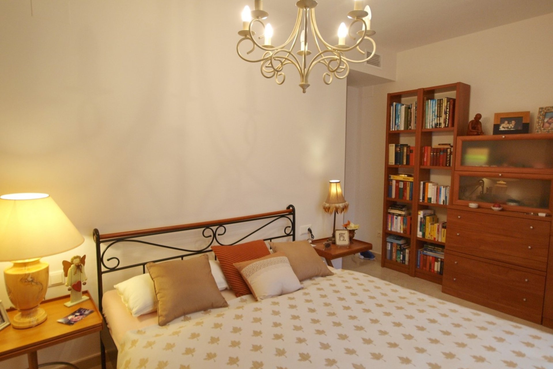 Habitación doble en apartamento jardines de montemar