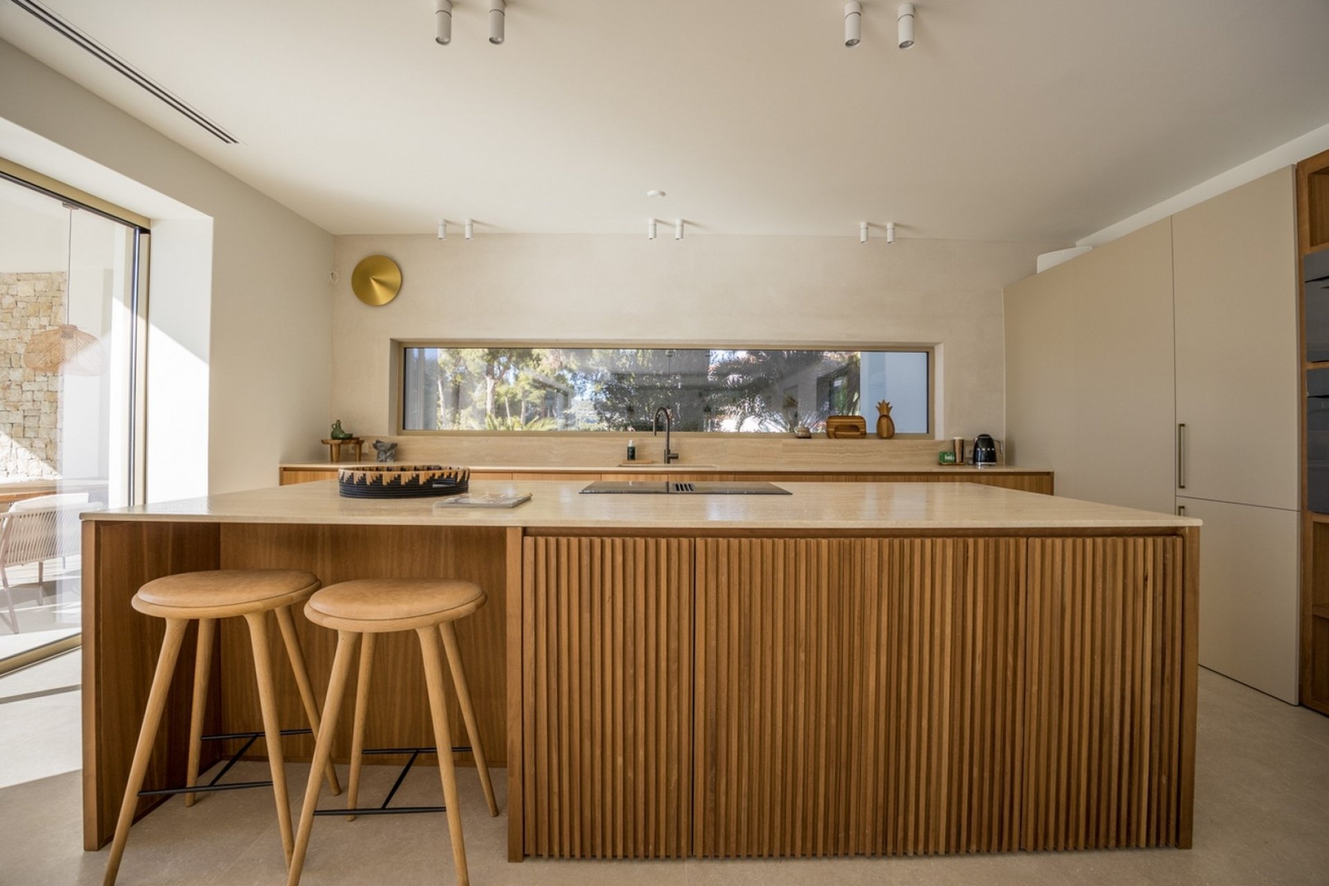 Luxe Ibiza stijl villa te koop in San Jaime Moraira