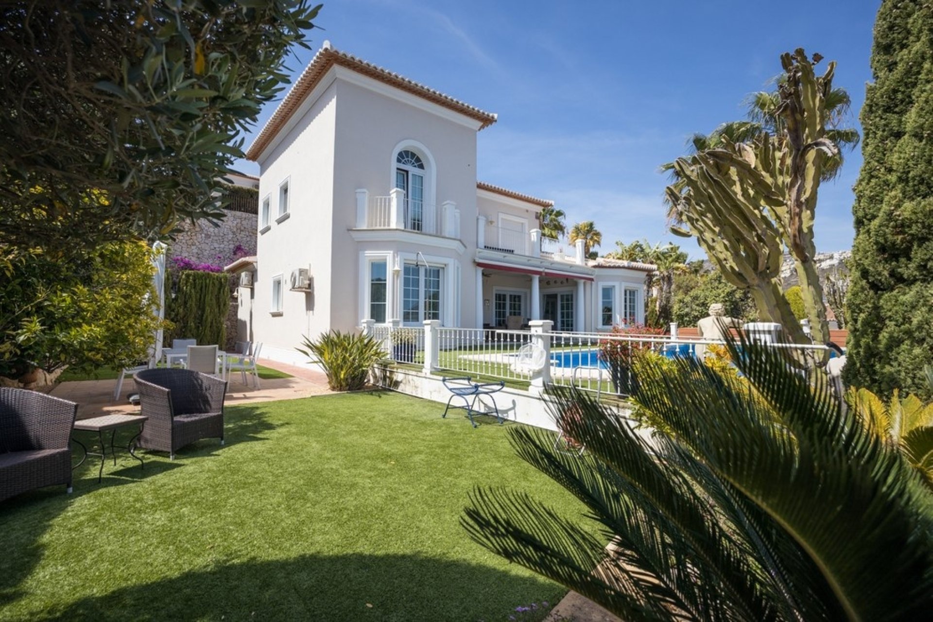 Luxe villa te koop dichtbij El Portet Moraira