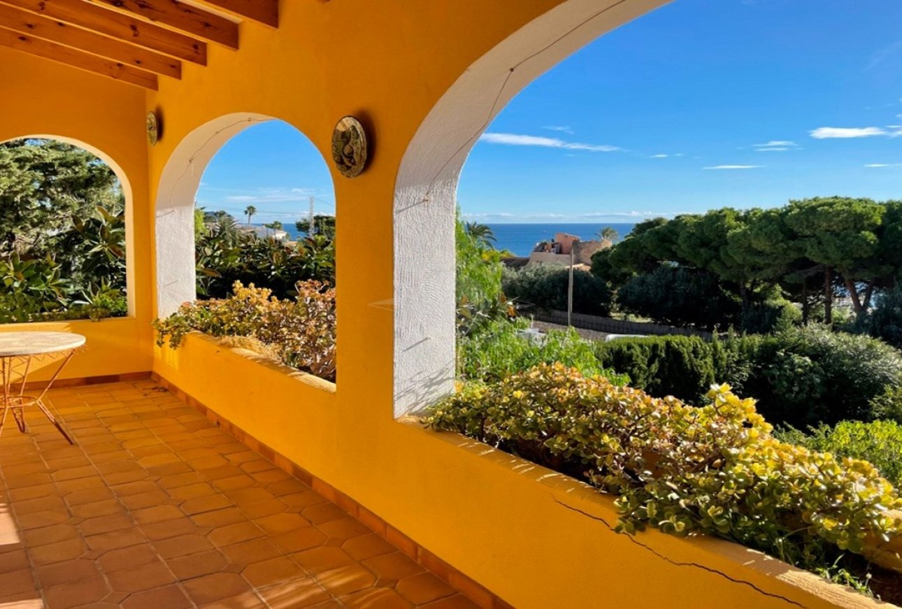 Maison en deuxième ligne à vendre à Les Bassetes Benissa