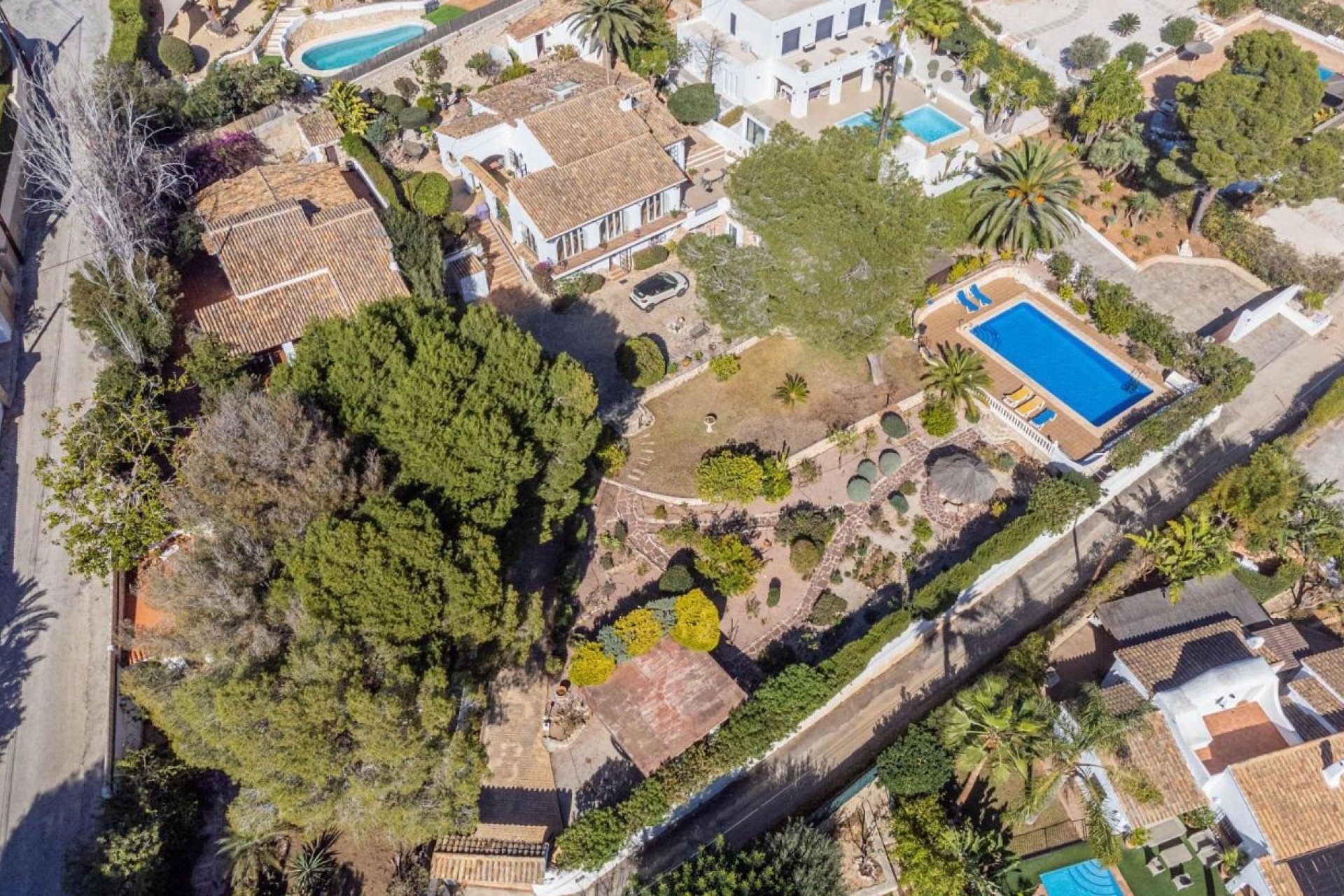 Mediterranean villa for sale next to El Portet Beach Moraira