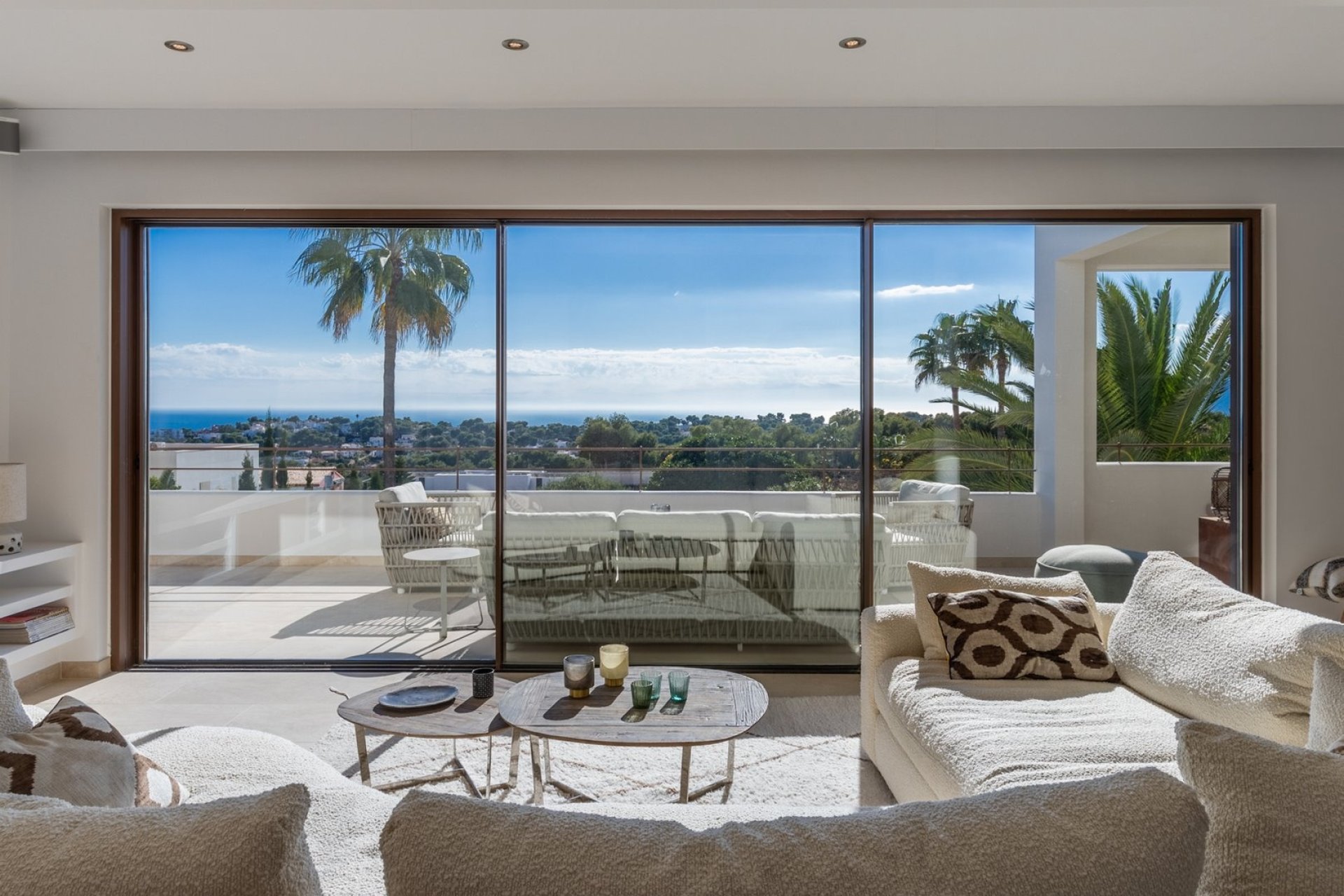 Moderne Villa im Ibiza-Stil in San Jaime Moraira