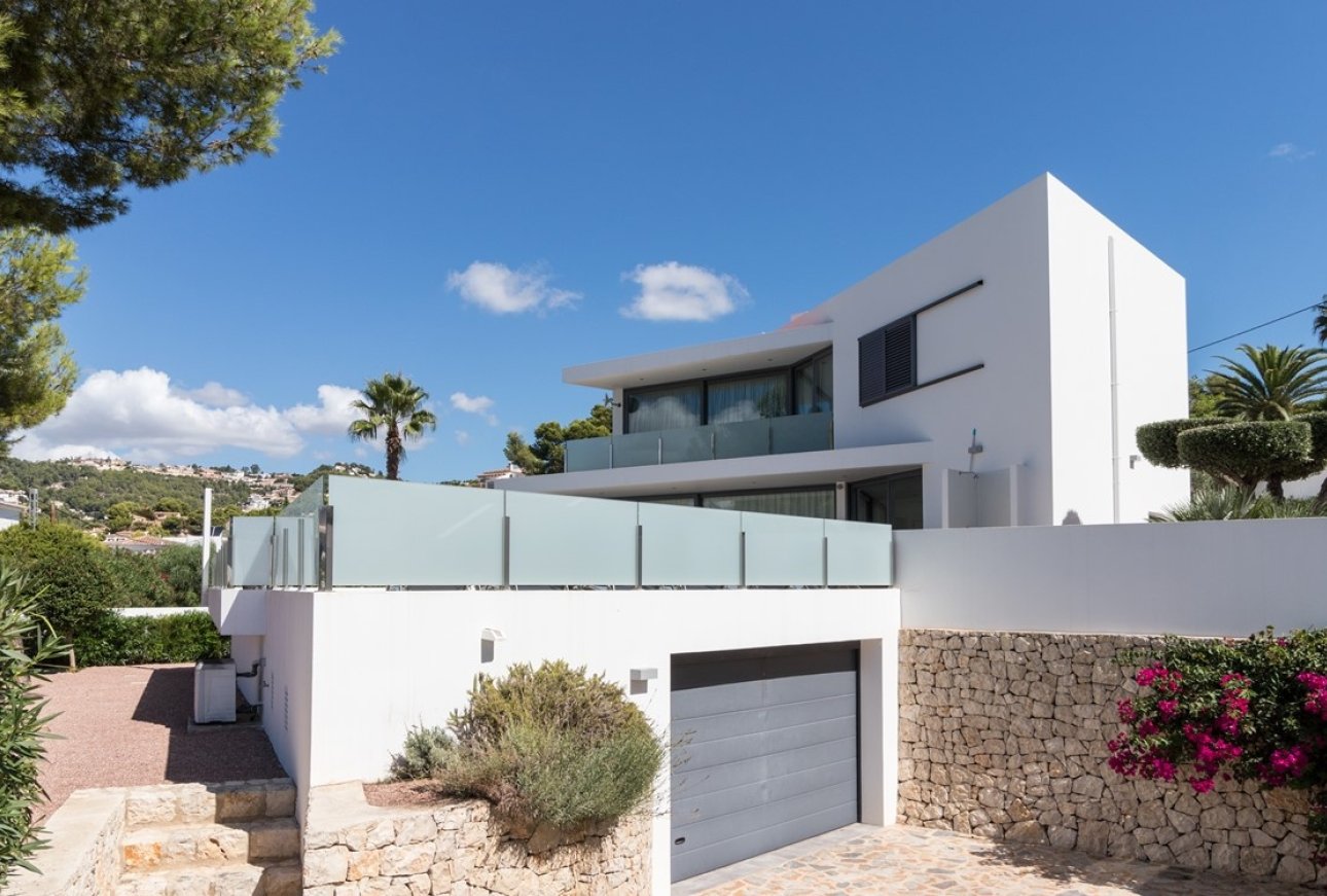 Neubau Villa mit Meerblick zum Verkauf in Moraira Spanien