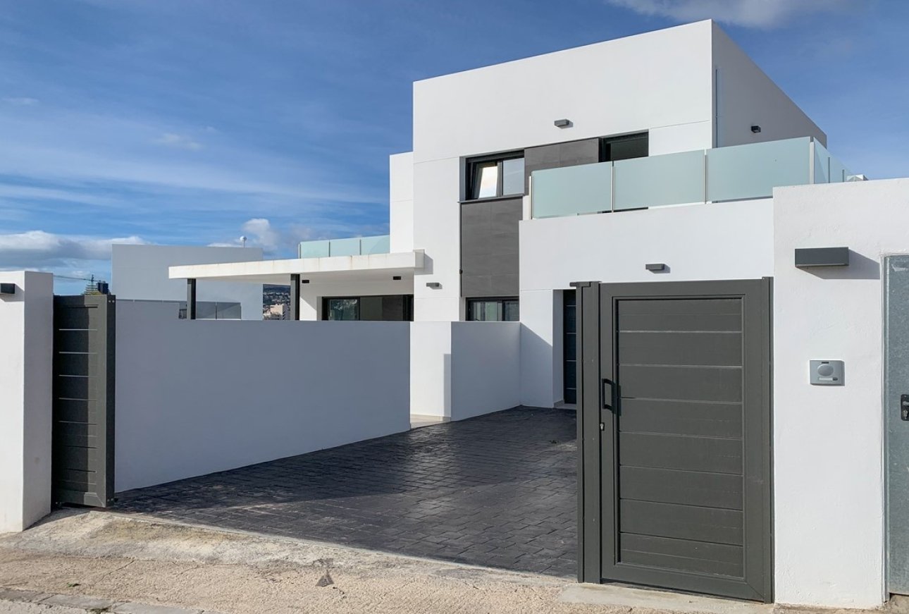 Neubau Villa zum Verkauf in Calpe zu Fuß zum Strand