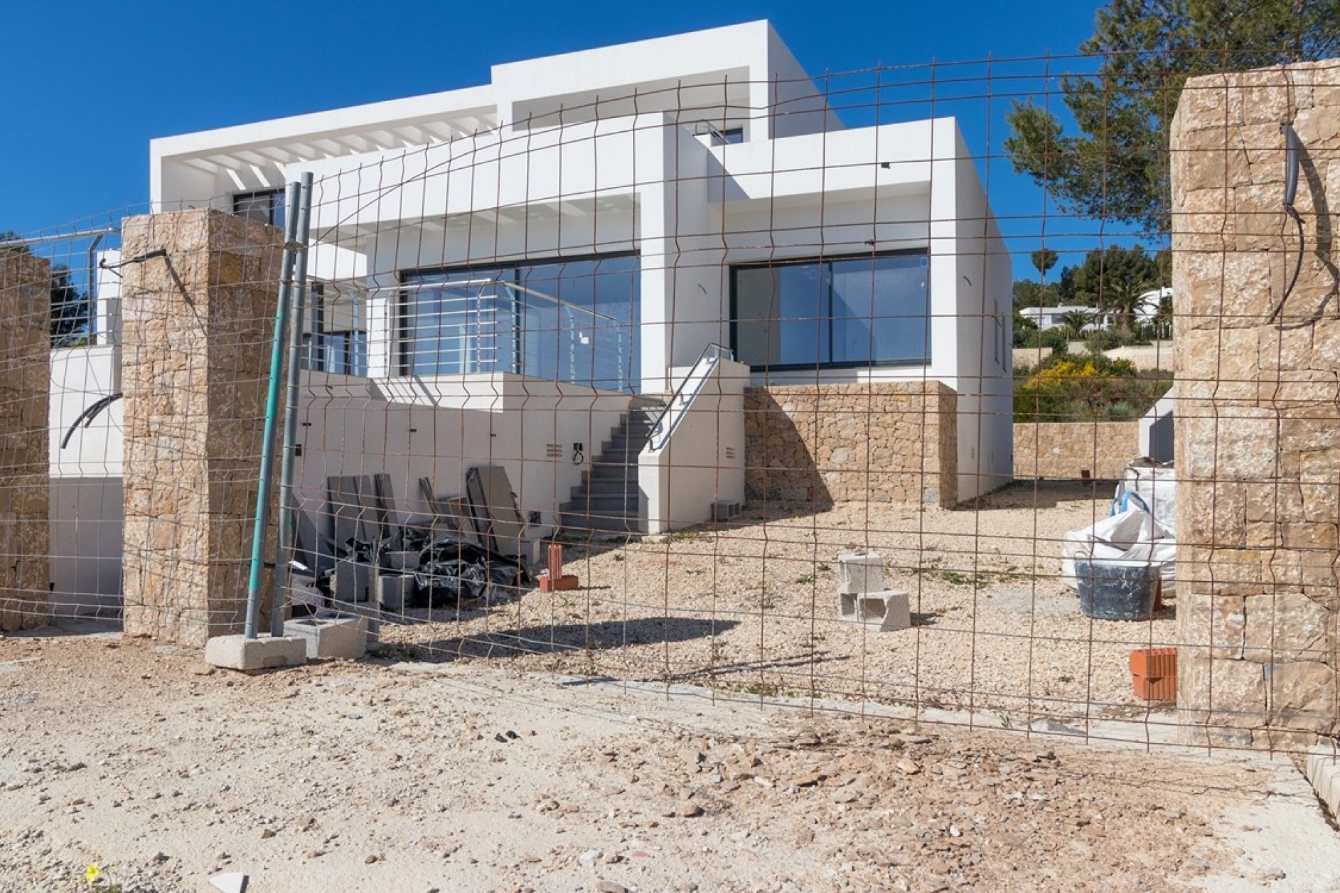 Nieuwbouw villa met zeezicht te koop dichtbij Moraira Costa Blanca