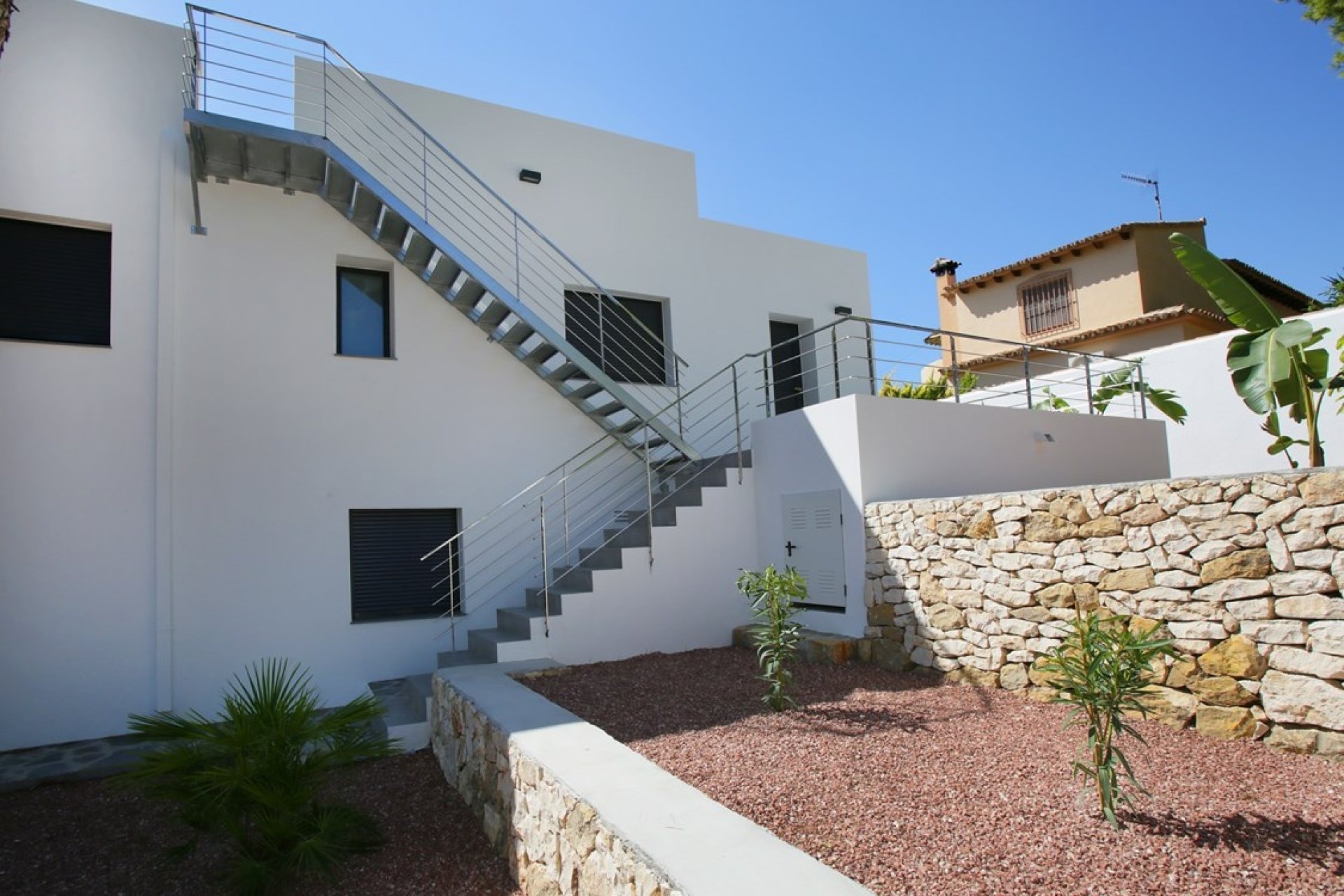 Nieuwbouw villa te koop nabij het centrum van Moraira