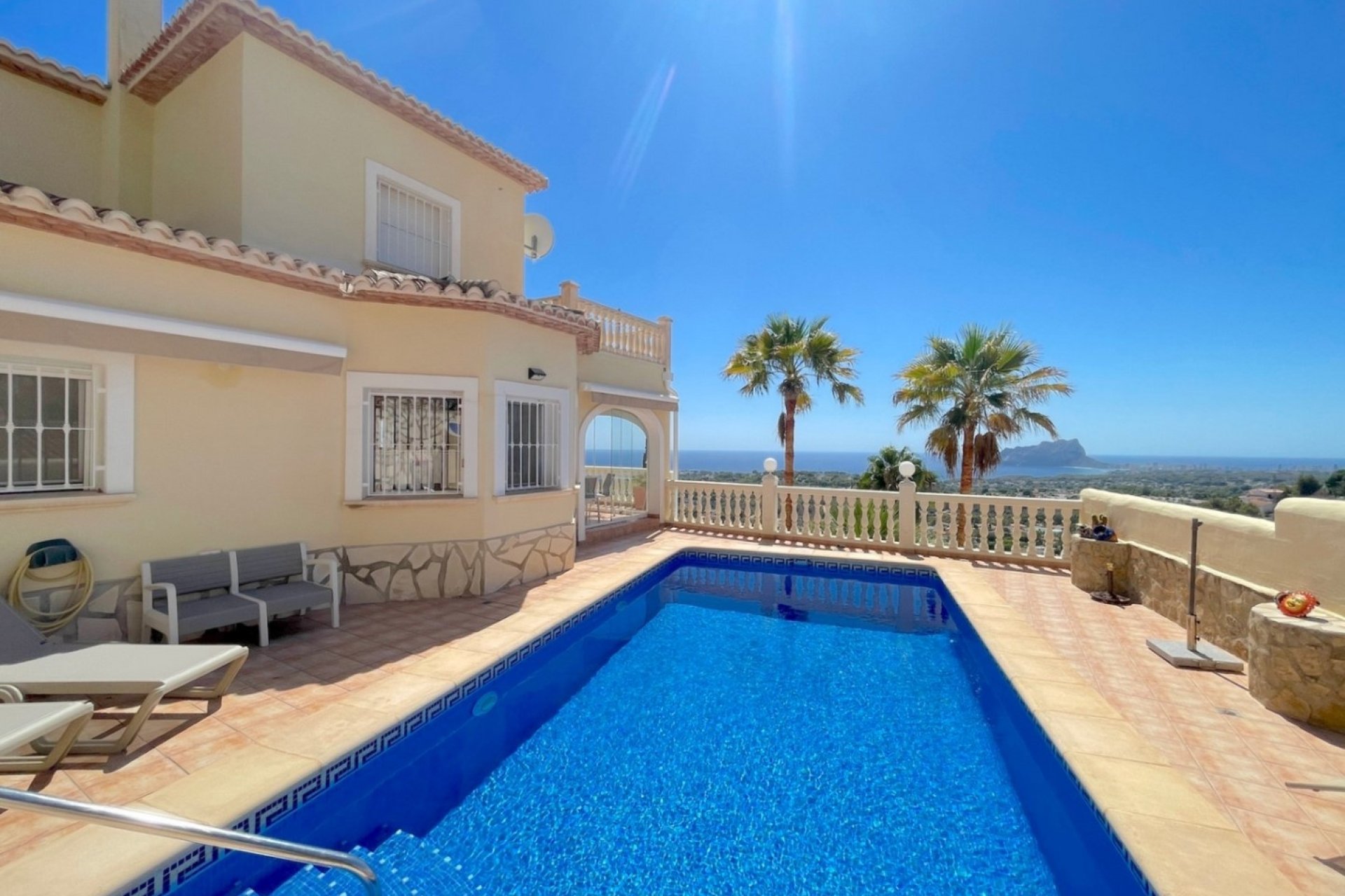 Privater Pool - Luxus-Villa Benimeit Moraira