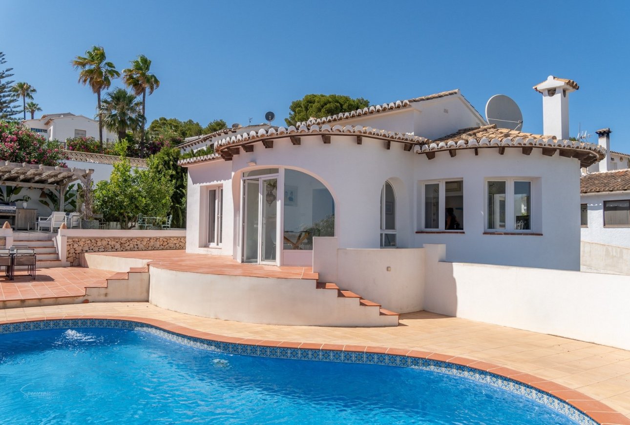 Sabatera Villa, Moraira, Vistas al Mar, Paseo al Pueblo - Fachada Piscina