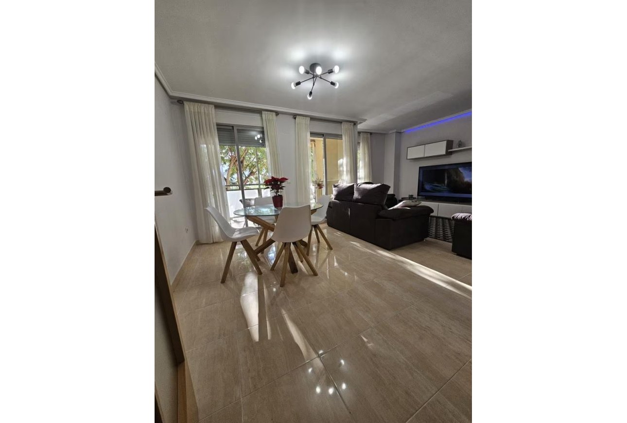 Sale - Apartment - Denia