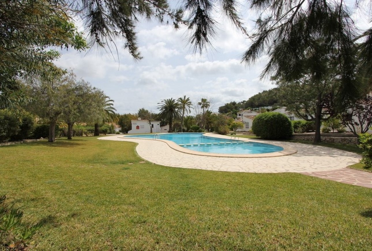 Sale - Bungalow - Moraira - Pinar de L'Adovcat