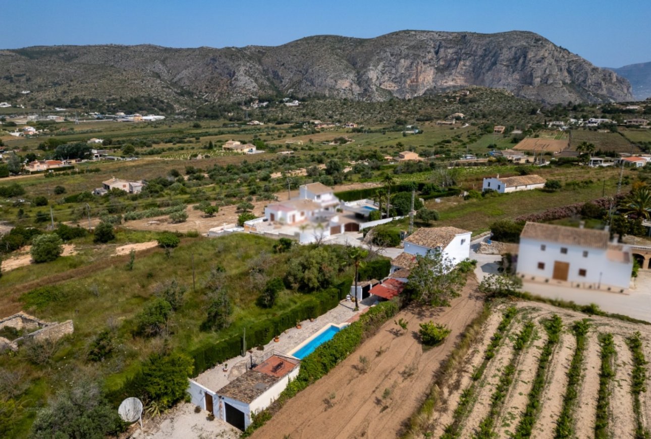 Sale - Finca - Teulada