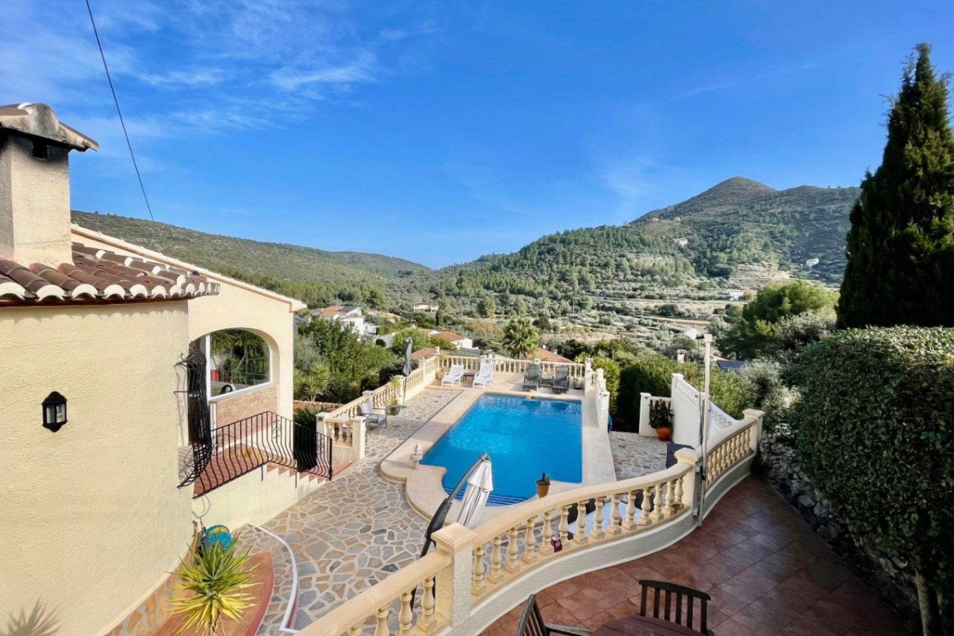 Sale - Villa - Alcalalí - Valley / Urbanización