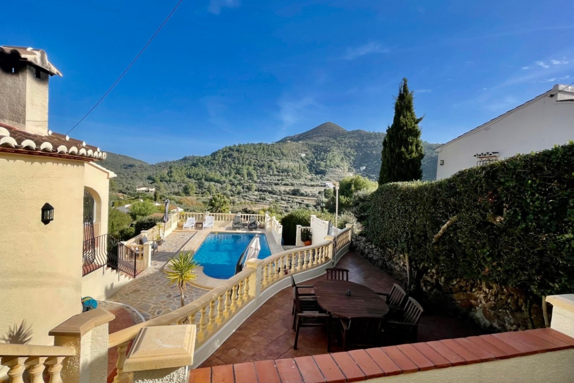 Sale - Villa - Alcalalí - Valley / Urbanización