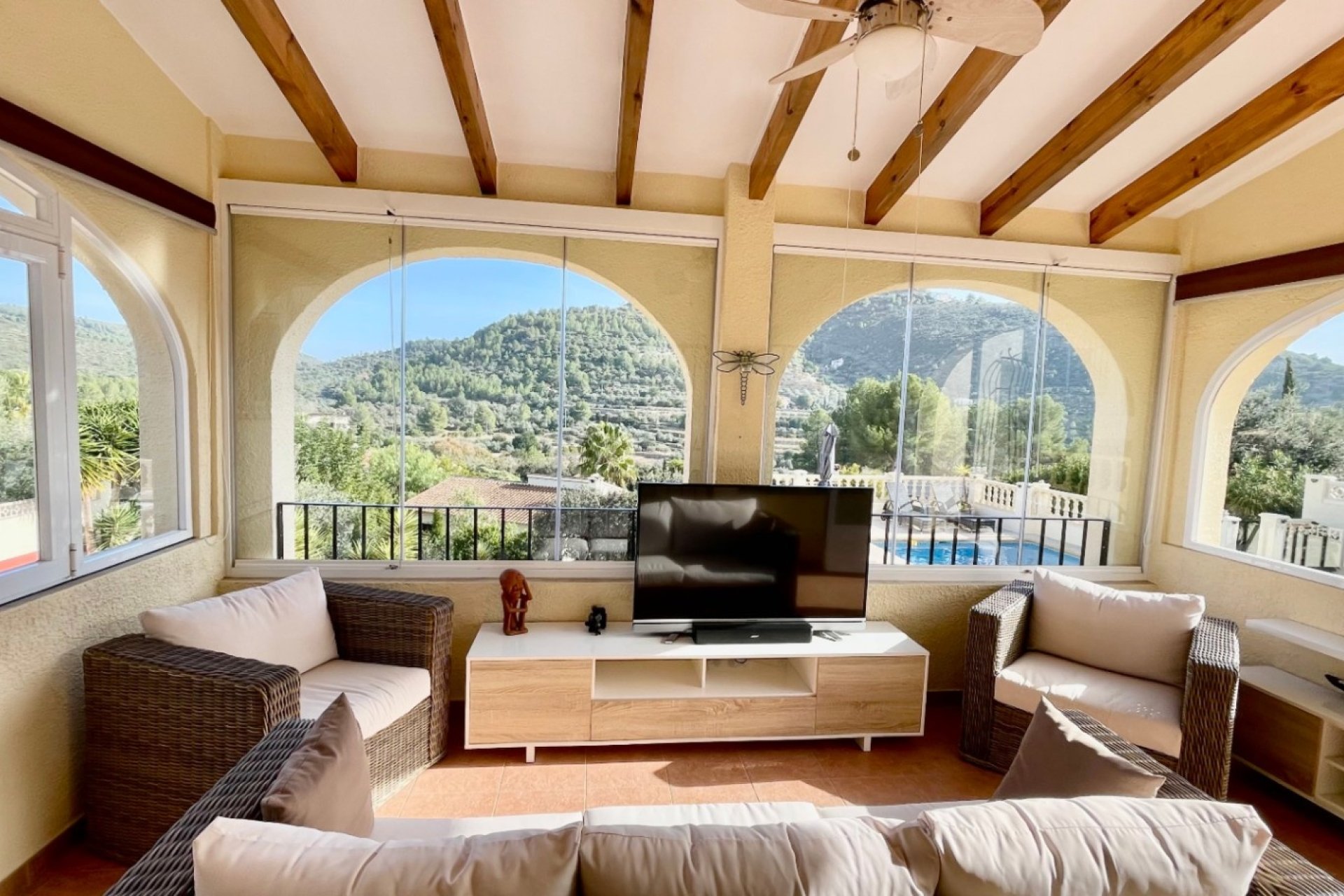 Sale - Villa - Alcalalí - Valley / Urbanización