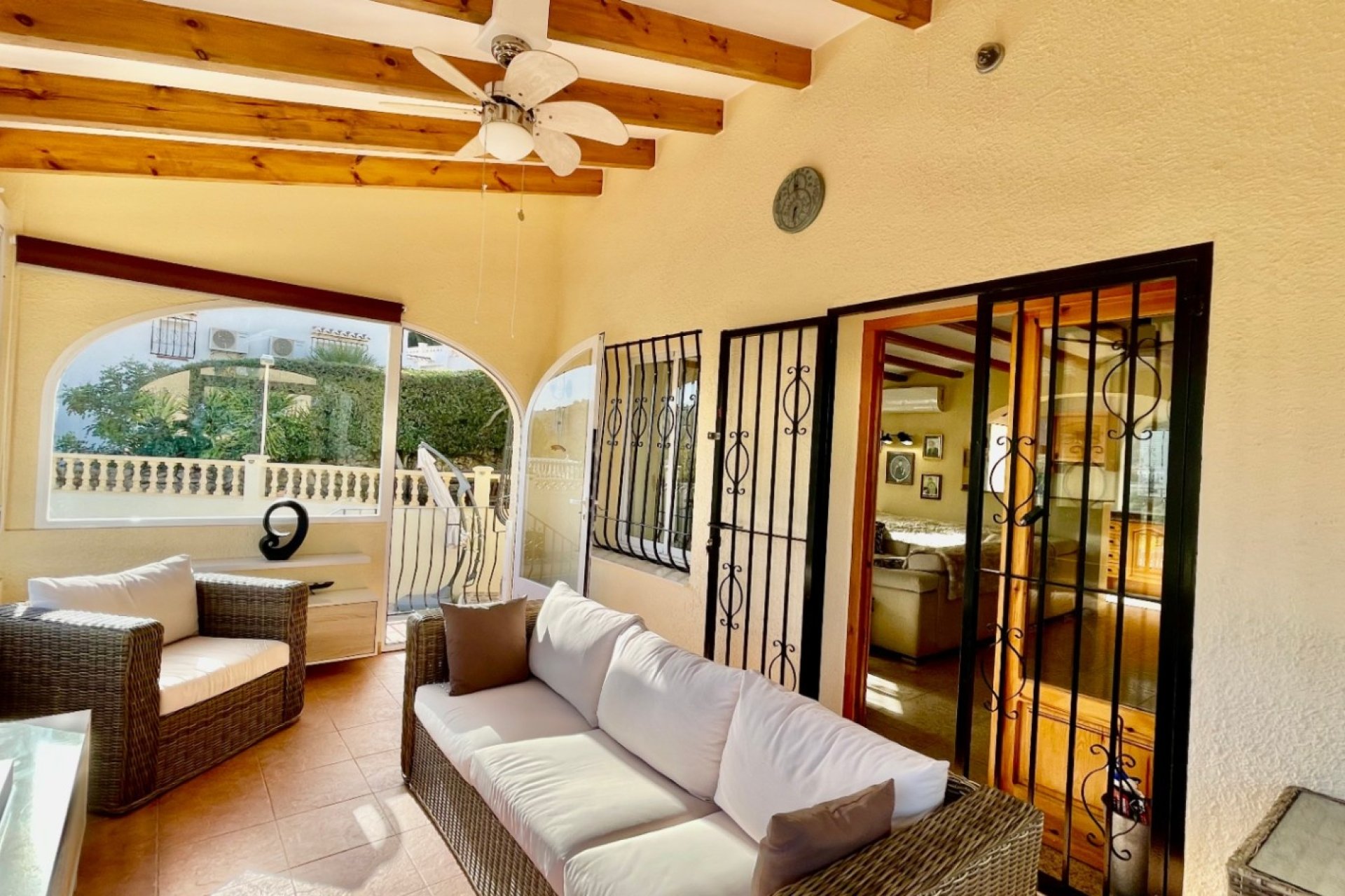 Sale - Villa - Alcalalí - Valley / Urbanización