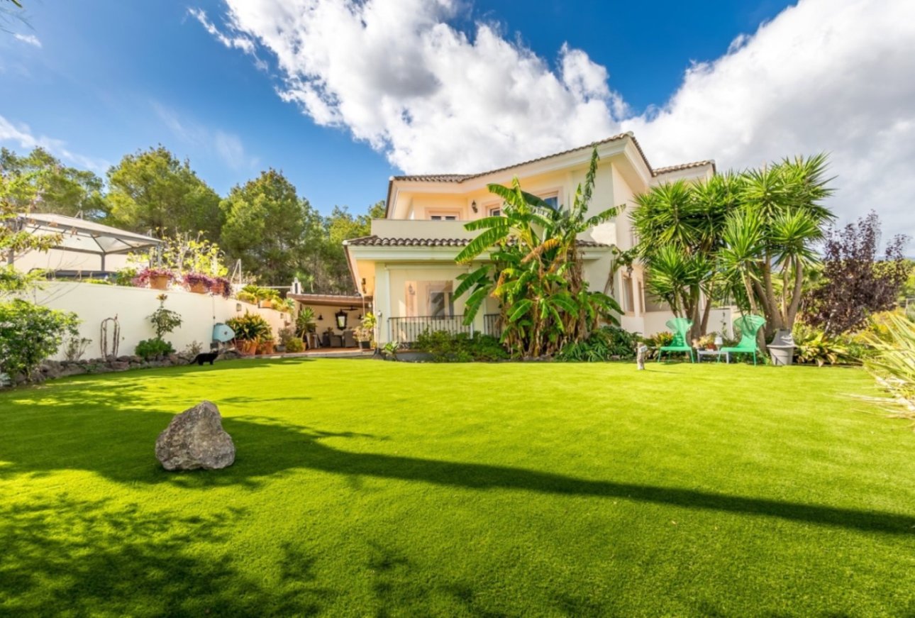 Sale - Villa - Alfaz del Pi - Urbanizaciones
