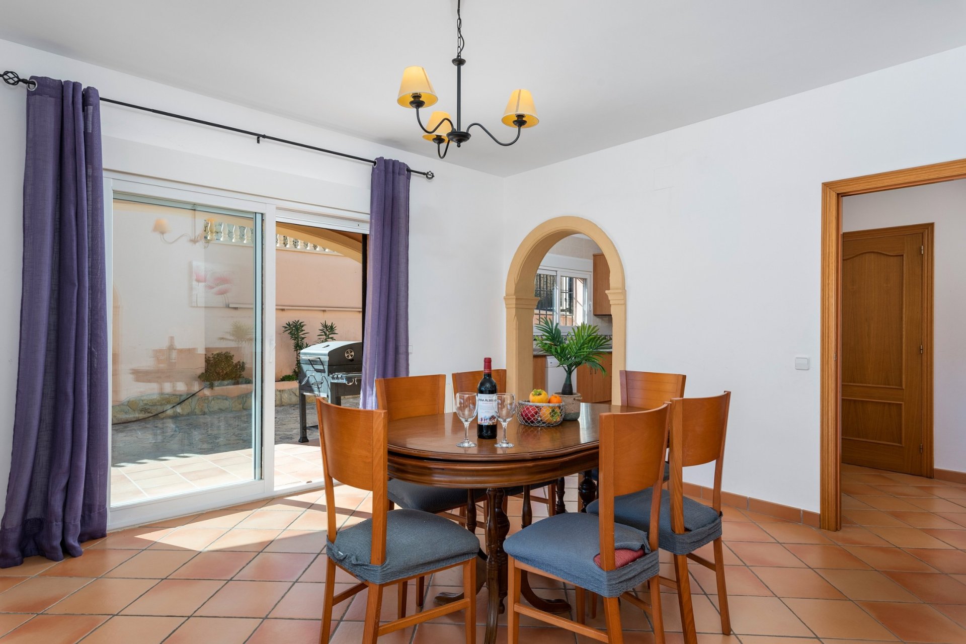 Sale - Villa - Calpe - 03710
