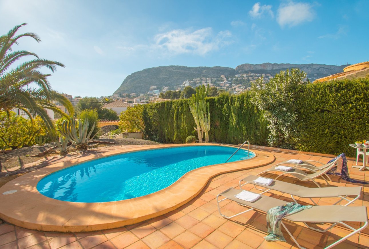 Sale - Villa - Calpe - 03710