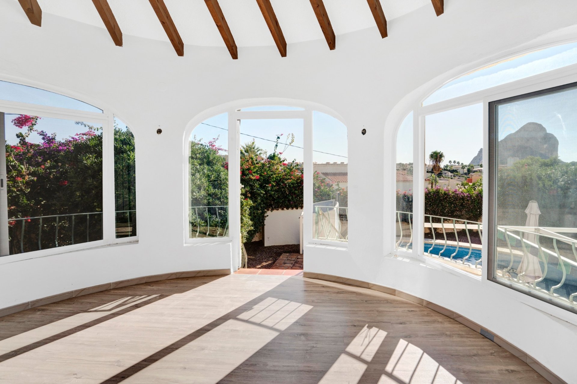 Sale - Villa - Calpe - 03710