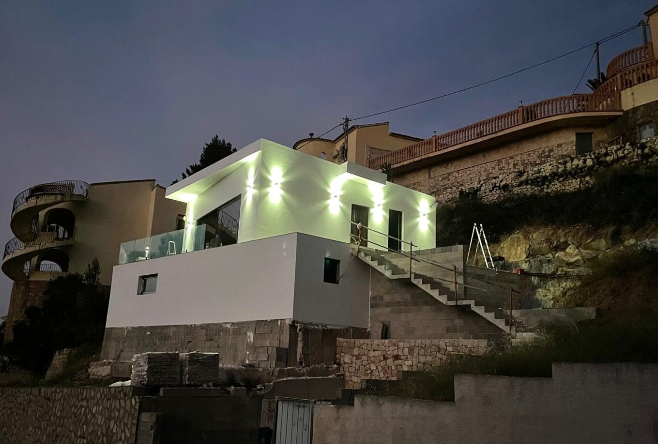 Sale - Villa - Calpe - 03710