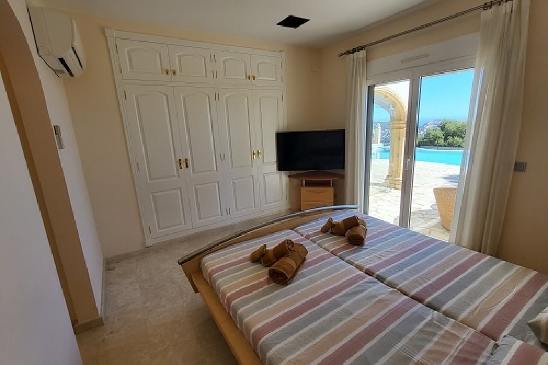 Sale - Villa - Moraira - Benimeit