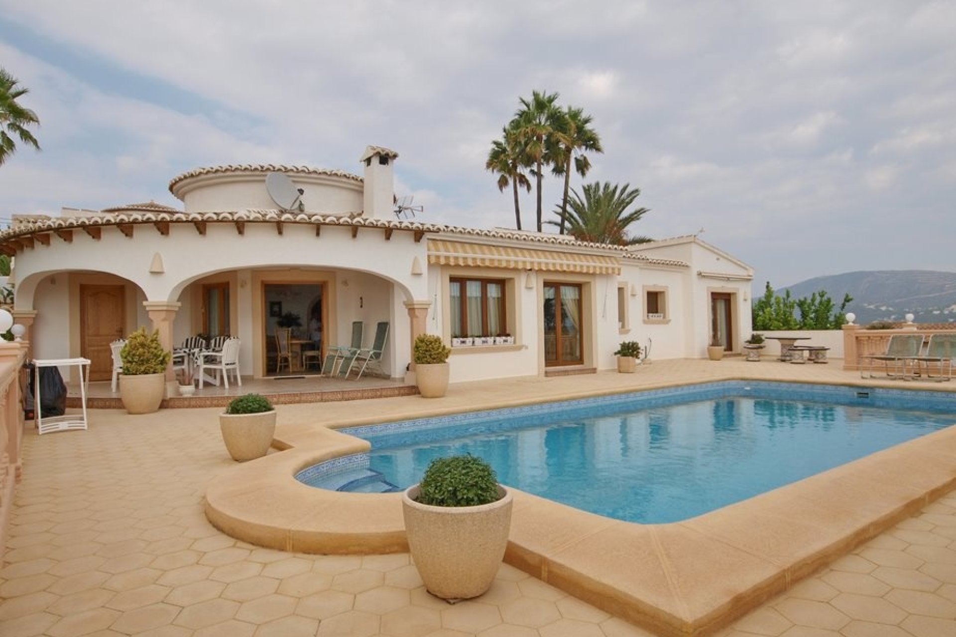 Sale - Villa - Moraira - Benimeit