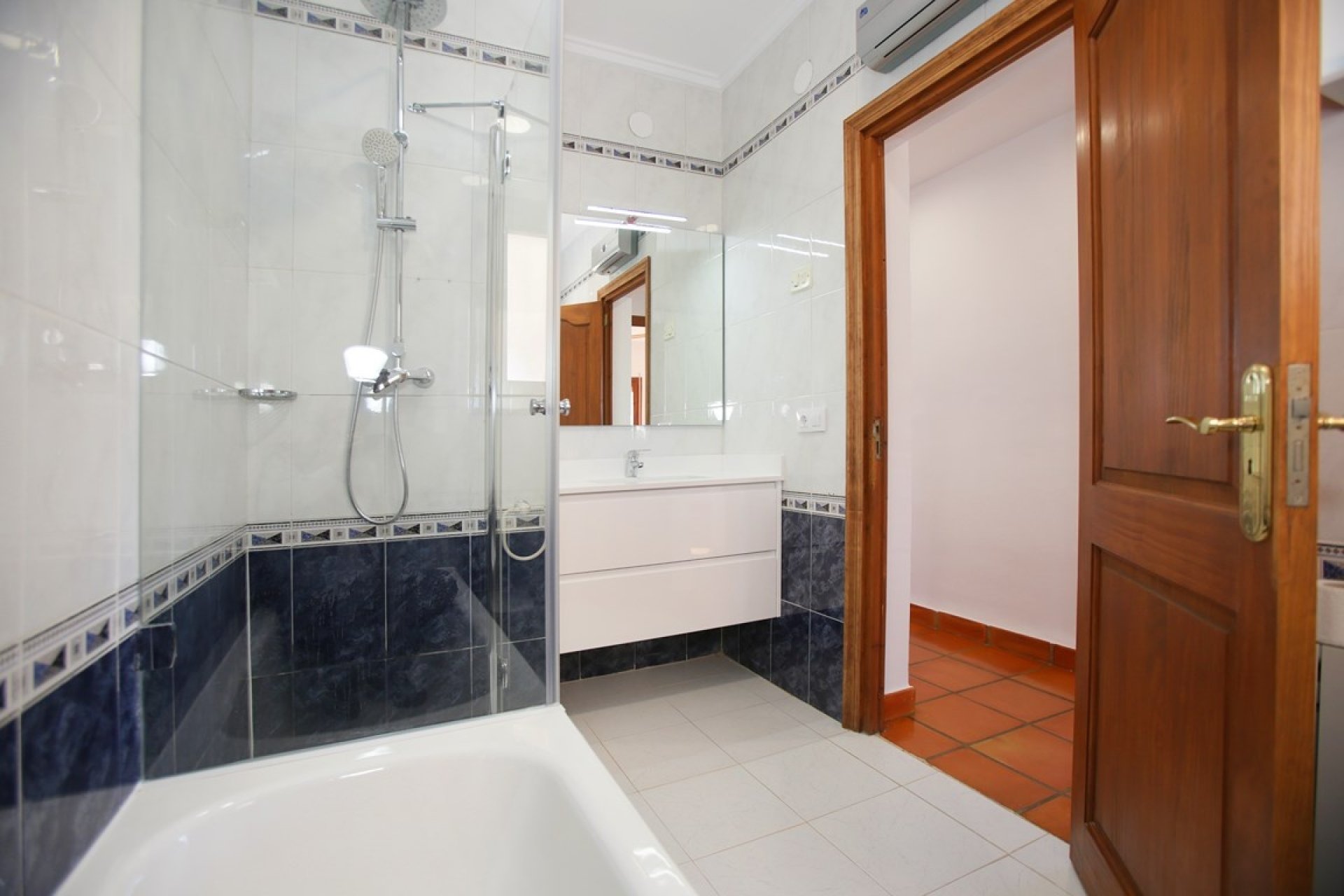 Sale - Villa - Moraira - Benimeit