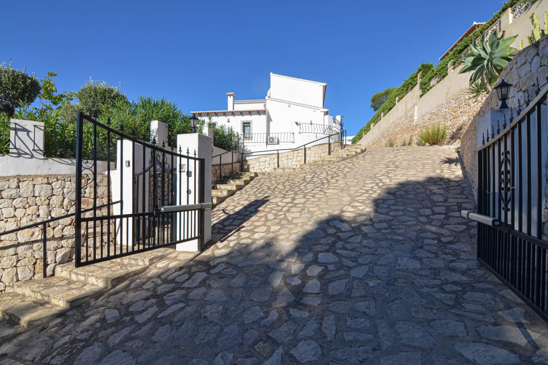 Sale - Villa - Moraira - El Bosque
