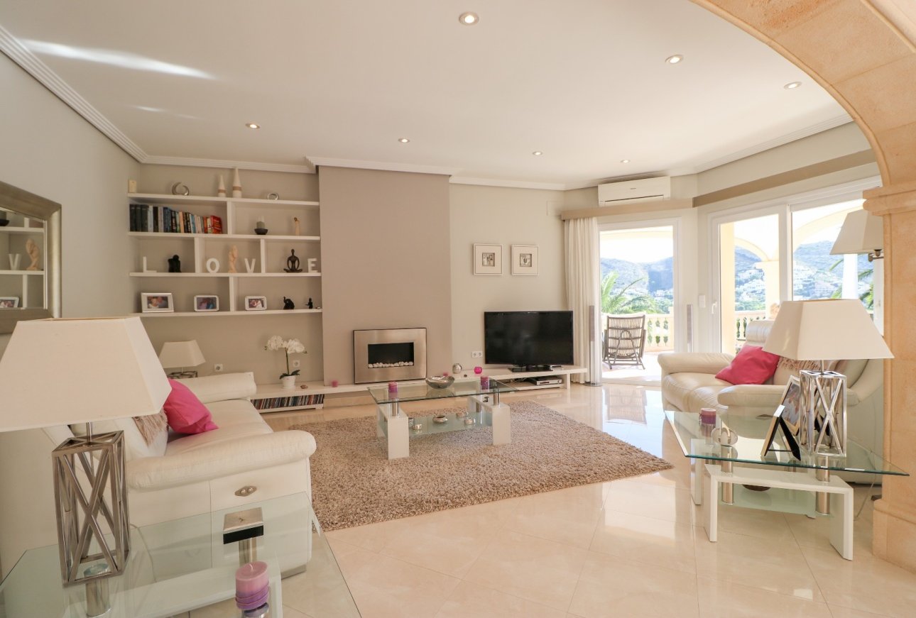 Sale - Villa - Moraira - El Portet