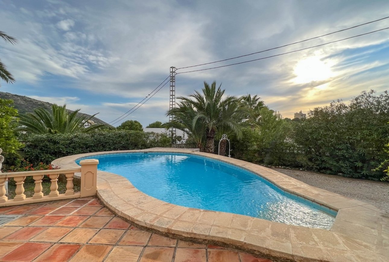 Sale - Villa - Moraira - El Portet