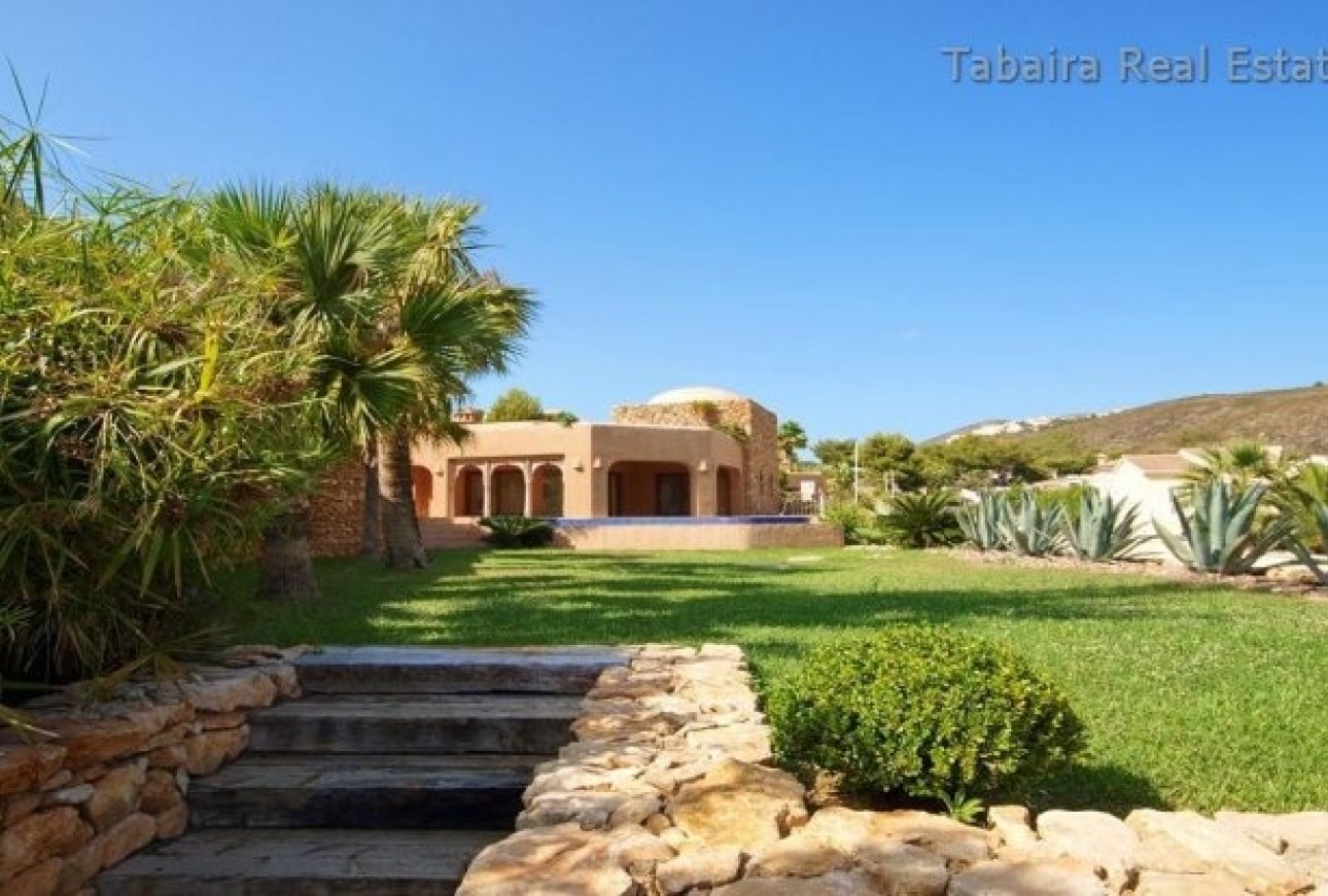 Sale - Villa - Moraira - El Portet