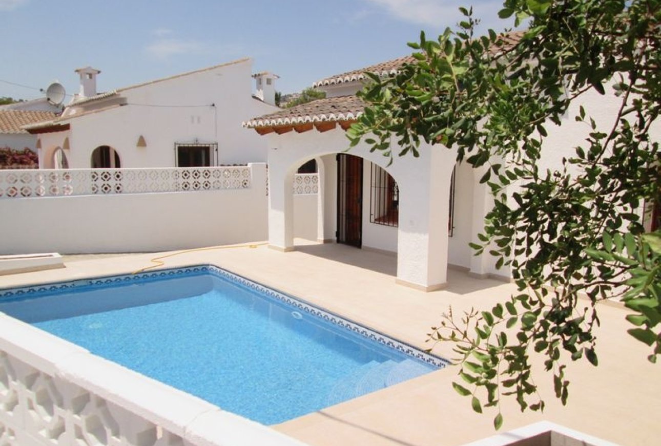 Sale - Villa - Moraira - Pinar de L'Adovcat