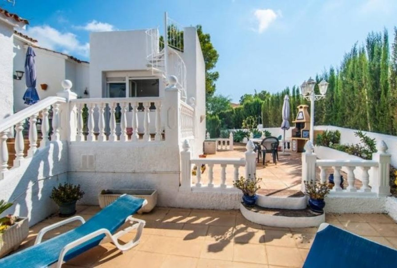 Sale - Villa - Moraira - Pinar de L'Adovcat