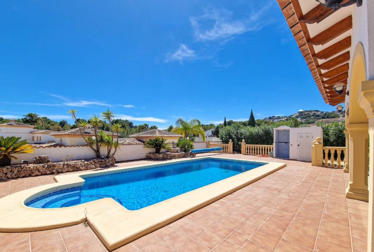 Sale - Villa - Moraira - Pinar de L'Adovcat