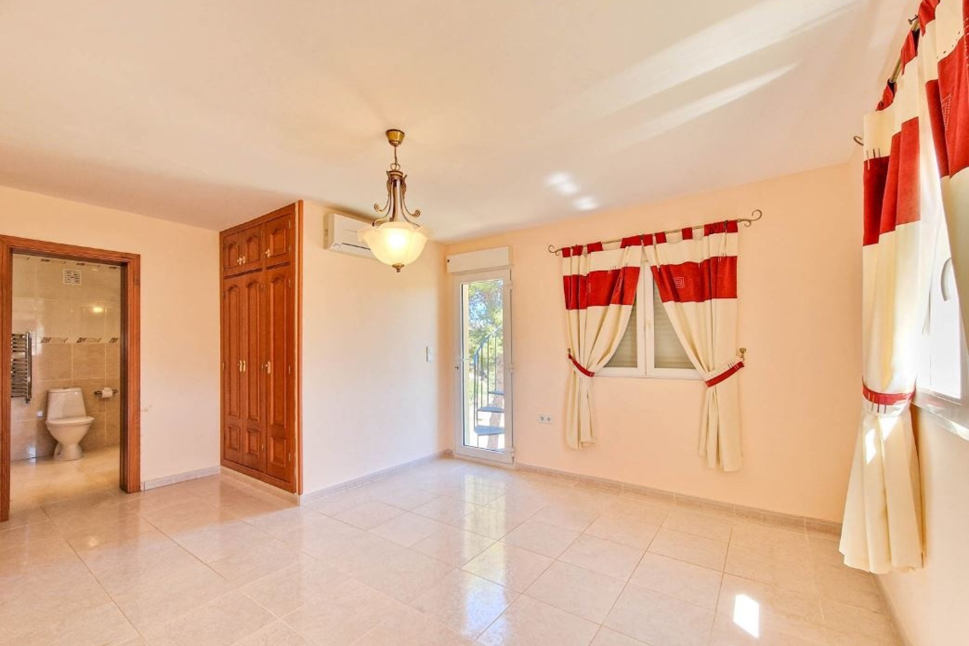 Sale - Villa - Moraira - Pinar de L'Adovcat
