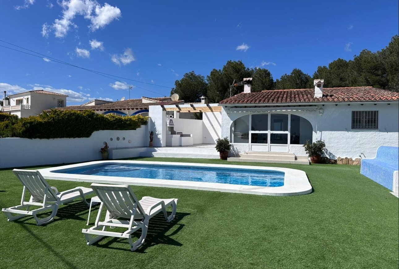 Sale - Villa - Moraira